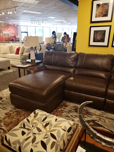 Rooms To Go - Waterford Lakes - Furniture Expertise at 1500 N Alafaya ...