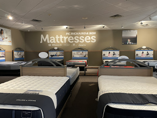 Macy's Furniture Clearance Center - Furniture Expertise at 155 Glen ...