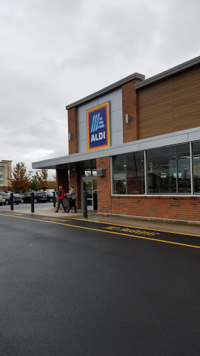 HOME IMPROVEMENT STORE AT CLAY 13090 visual data 5